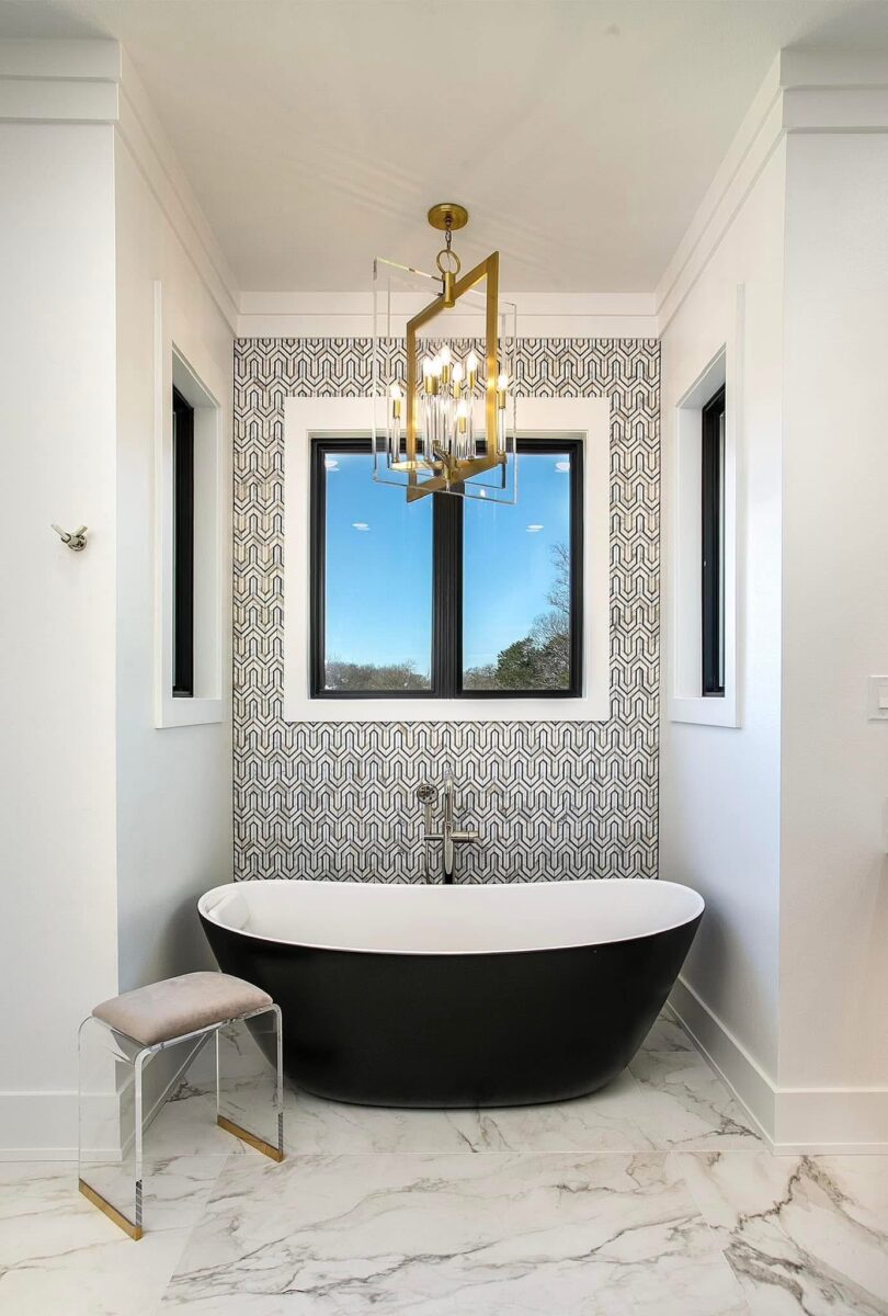 Plumbing services, bathtub